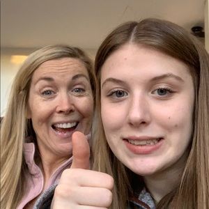 Meet your Posher, Lauren